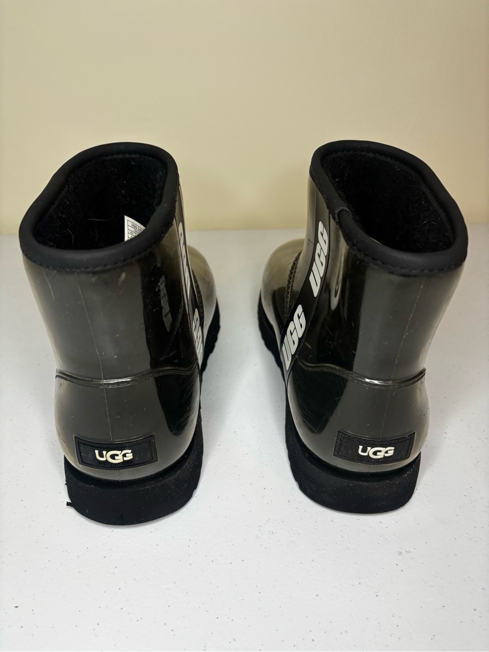 UGG Classic Clear Mini Waterproof Boots Black White Size 9 - Picture 3 of 7